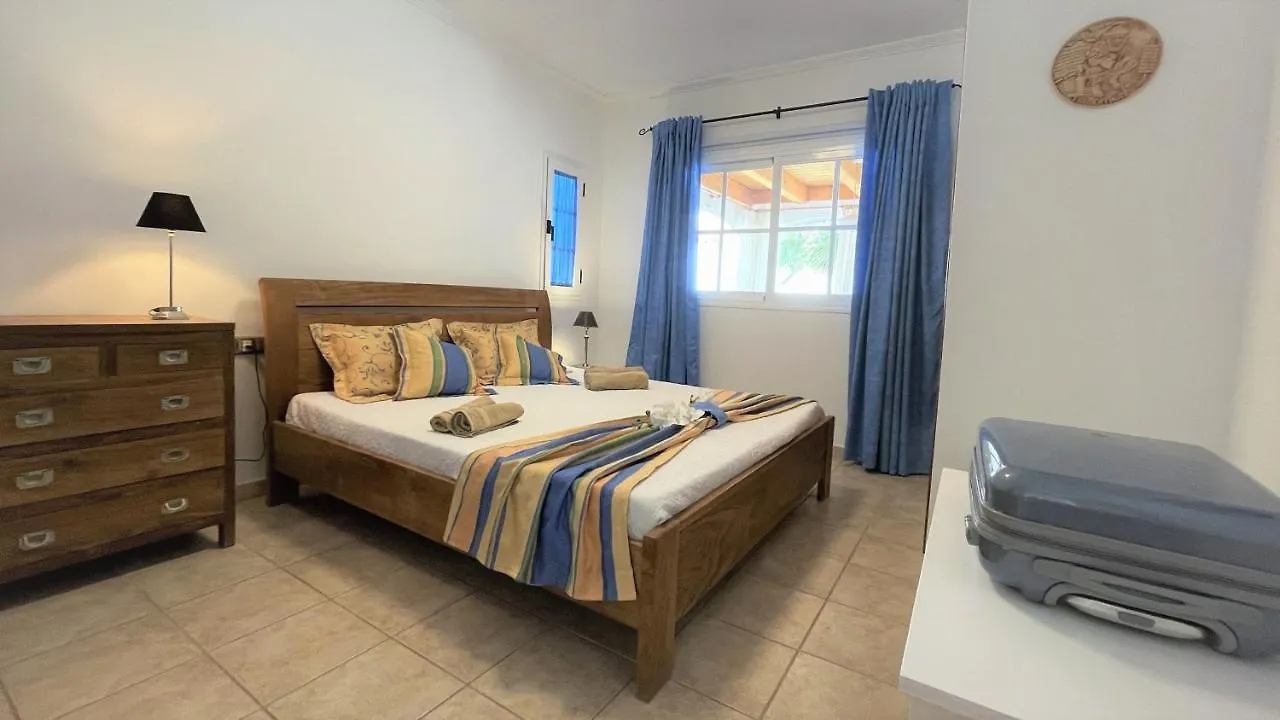 Villa Amelie Antigua  Spagna